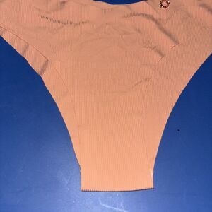 Danskin Bikini Seamless Pinkish Brown Size Small. Hi Cut